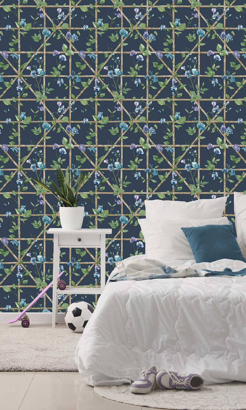 Imaginarium 3 Trailing Floral Trellis Navy 14202